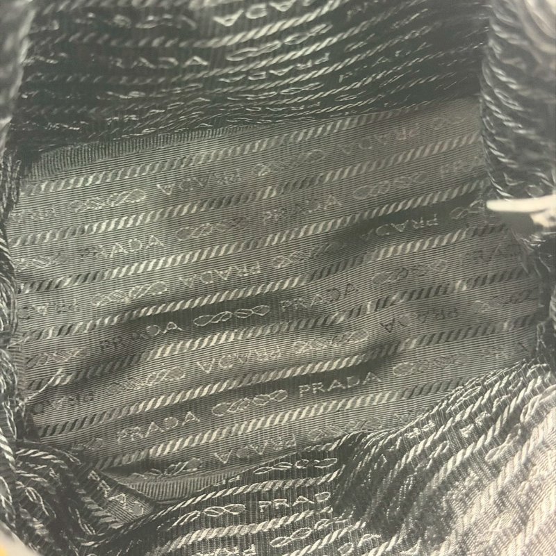 （稀有補貨✨✨）🏷️Prada 普拉達．Duet Re-Nylon 小水桶-15