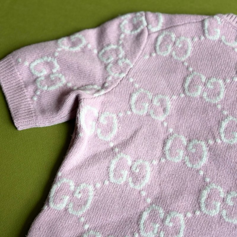 專櫃新款 ::GUCCI:: GG knit wool top in pink 白雙G滿版粉色羊毛圓領上衣-12