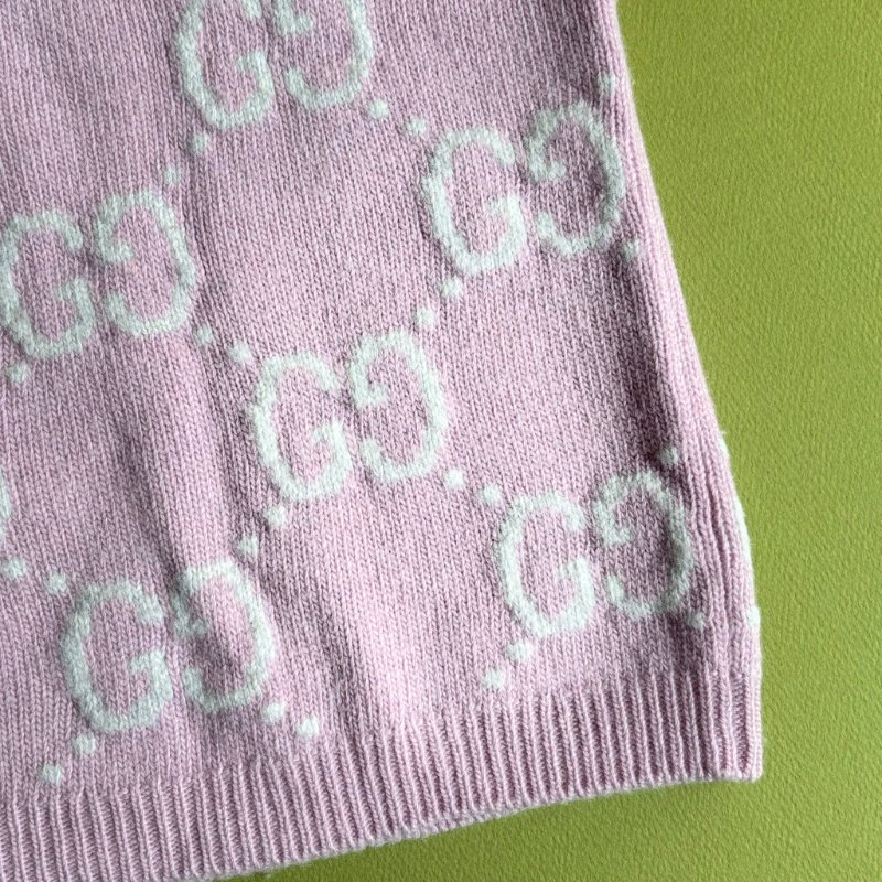 專櫃新款 ::GUCCI:: GG knit wool top in pink 白雙G滿版粉色羊毛圓領上衣-14