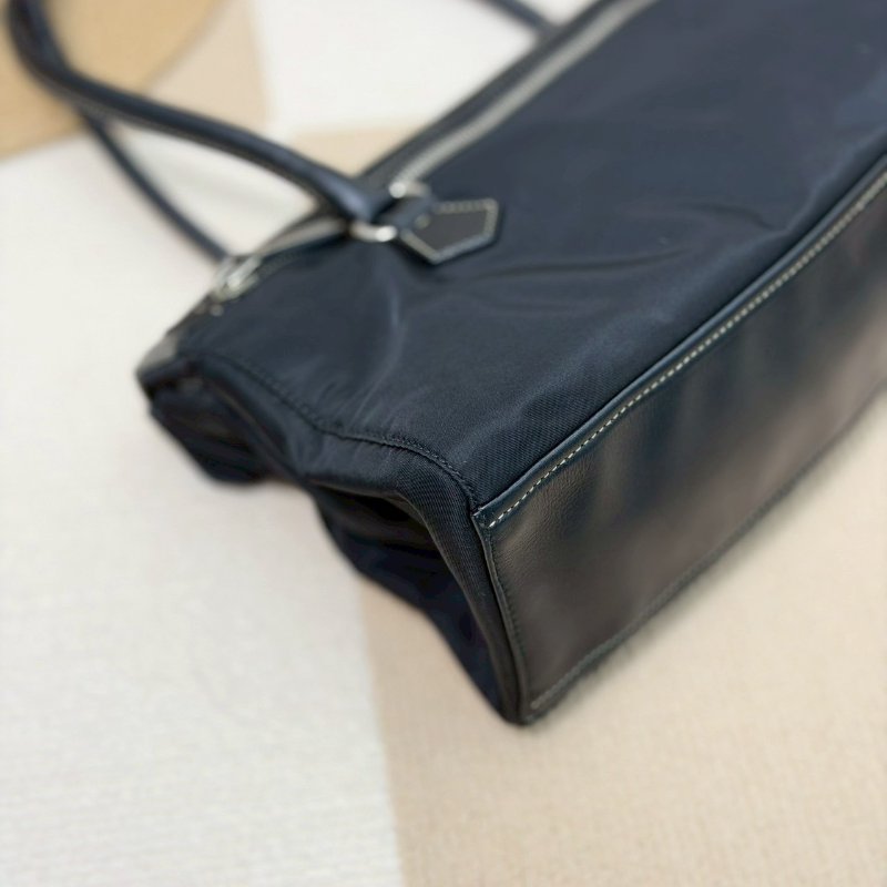 （酷颯美女快看😎）🏷️Prada 普拉達．Shoulder 中古長法棍/客人寄賣-6