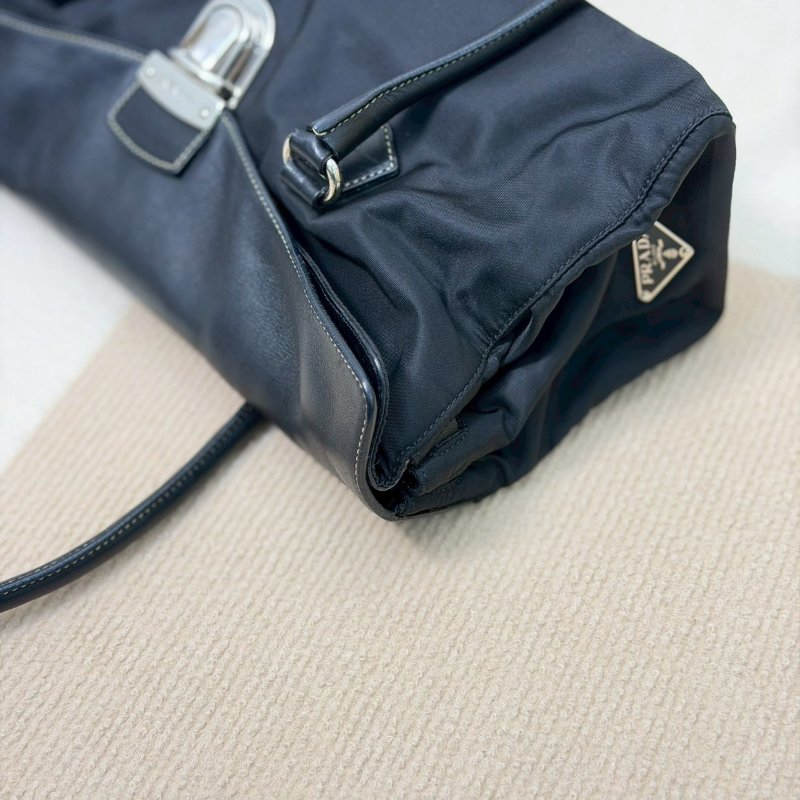 （酷颯美女快看😎）🏷️Prada 普拉達．Shoulder 中古長法棍/客人寄賣-9