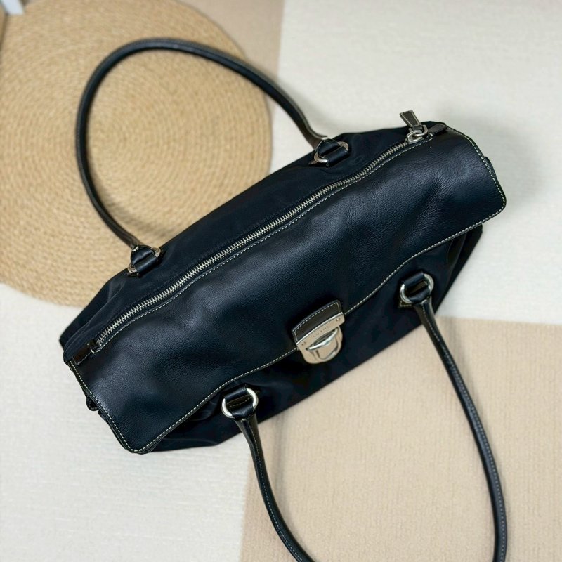 （酷颯美女快看😎）🏷️Prada 普拉達．Shoulder 中古長法棍/客人寄賣-13