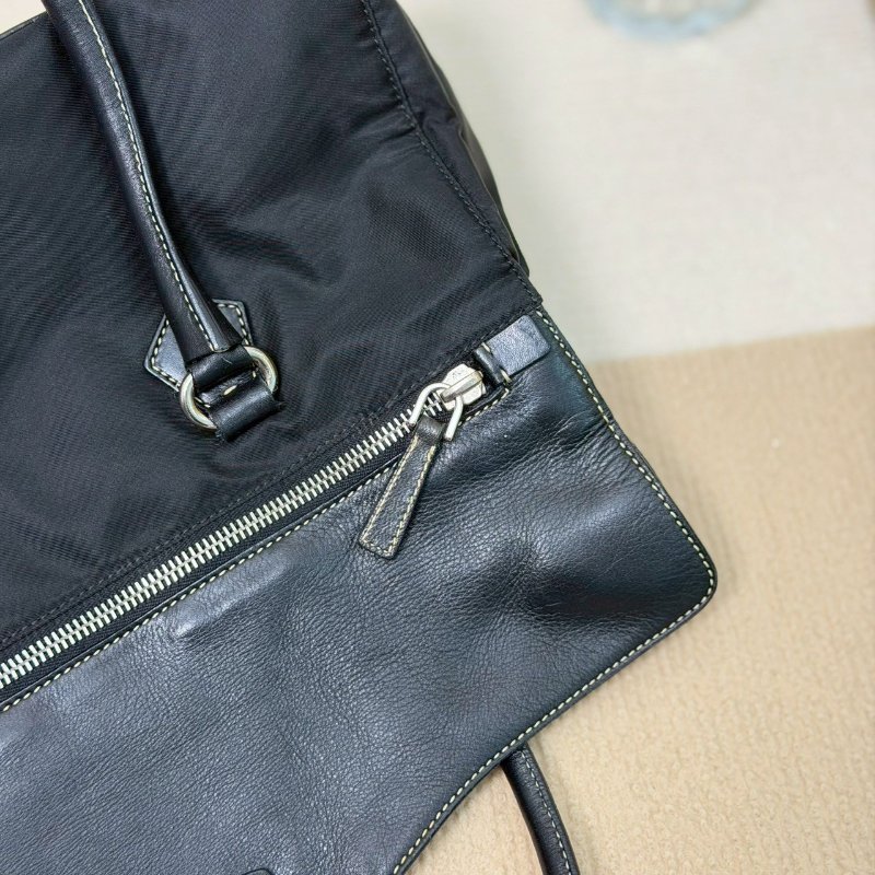 （酷颯美女快看😎）🏷️Prada 普拉達．Shoulder 中古長法棍/客人寄賣-20