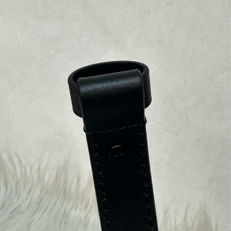 LV M81746 黑色牛皮壓紋斜背包 steamer-22