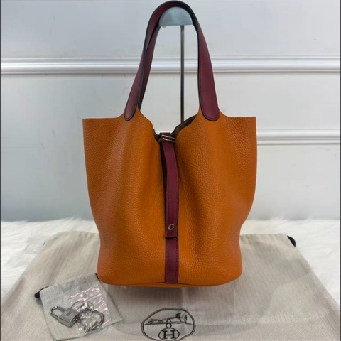 HERMES愛馬仕Picotin22 菜籃子22水桶包 橙色包身酒紅色手柄 銀扣 TC小公牛皮 經典女士手提購物袋 X刻