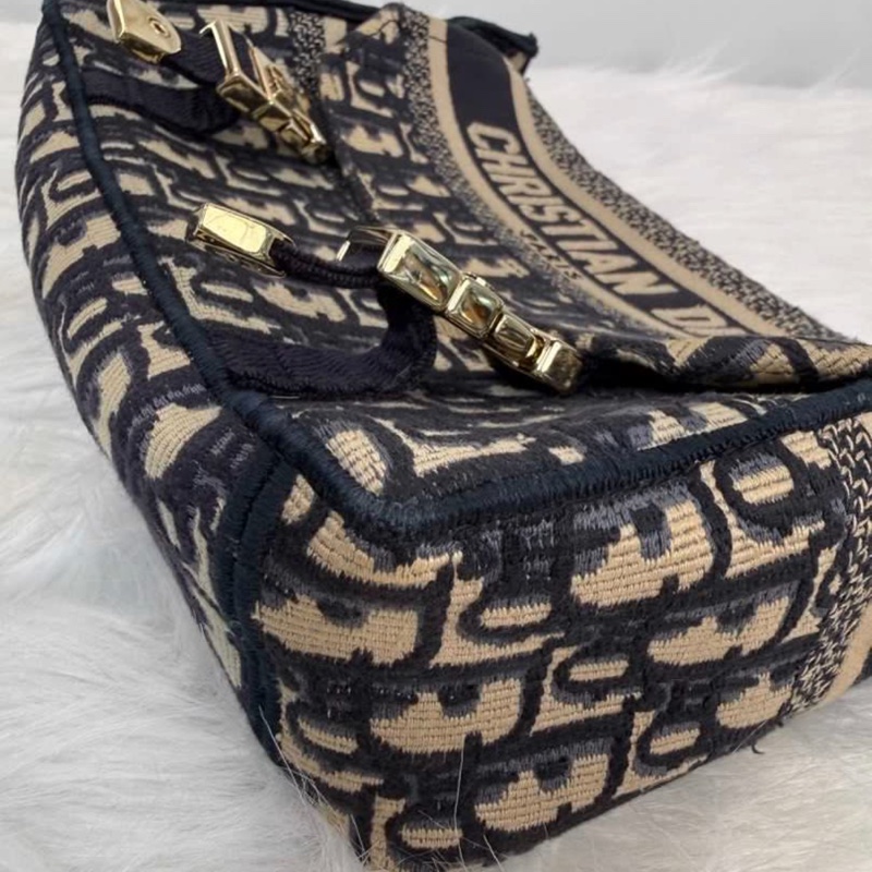 DIOR迪奧 DiorCamp郵差包 經典老花刺繡滿印帆布信使包 小號 可拆卸可調節肩帶 時尚百搭 女款單肩斜挎包-2