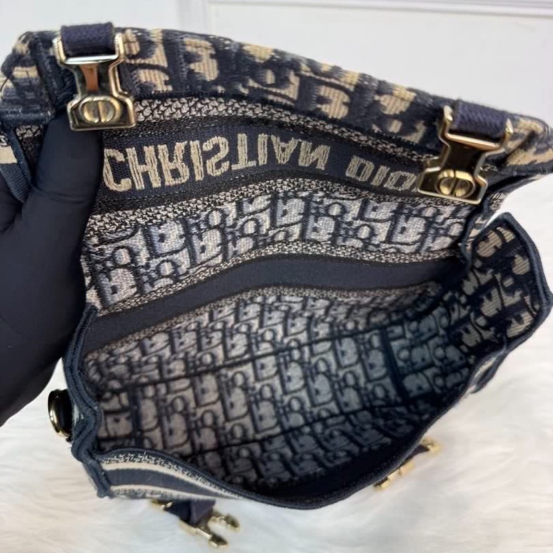 DIOR迪奧 DiorCamp郵差包 經典老花刺繡滿印帆布信使包 小號 可拆卸可調節肩帶 時尚百搭 女款單肩斜挎包-4