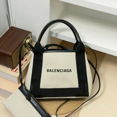 🏷Balenciaga 巴黎世家．Navy Cabas XS 托特包