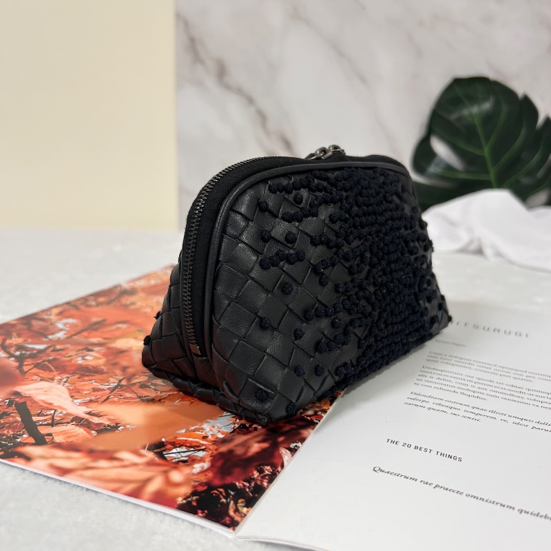 BV 刺繡編織皮革 Knot 黑色小羊皮 2021年-9