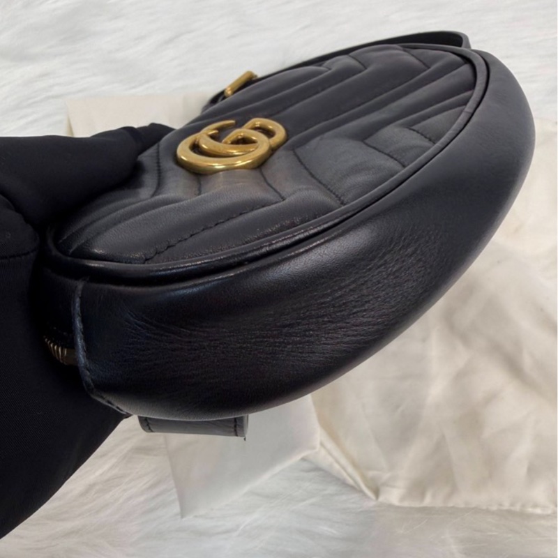 GUCCI古馳 GG Marmont 馬蒙黑色金標Logo 絎縫牛皮 單肩斜挎包胸包腰包 常規 女款-5