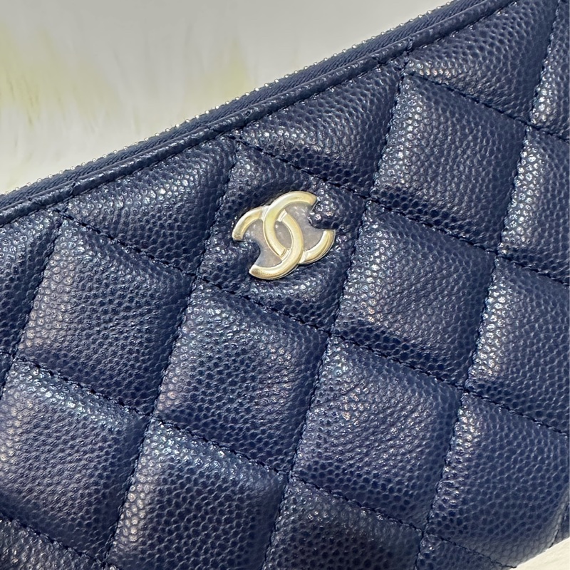 Chanel Ap4020 閃電藍荔枝皮淡金釦一字拉鏈零錢包 卡包-25