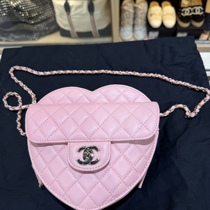 香奈兒心形鏈條包-4