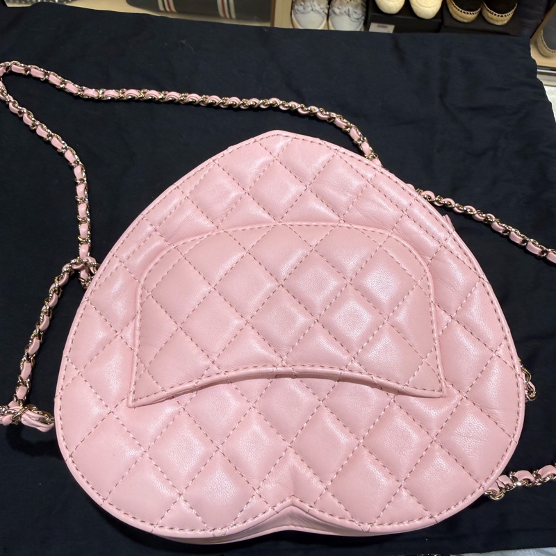 香奈兒心形鏈條包-5