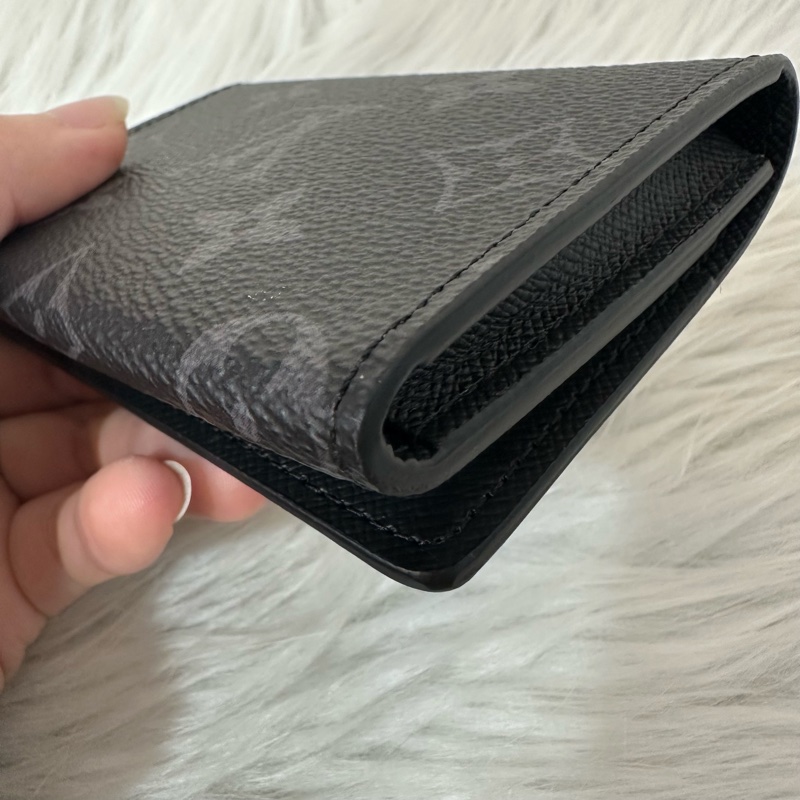 LV m12847 黑花翻蓋卡包 零錢包-4