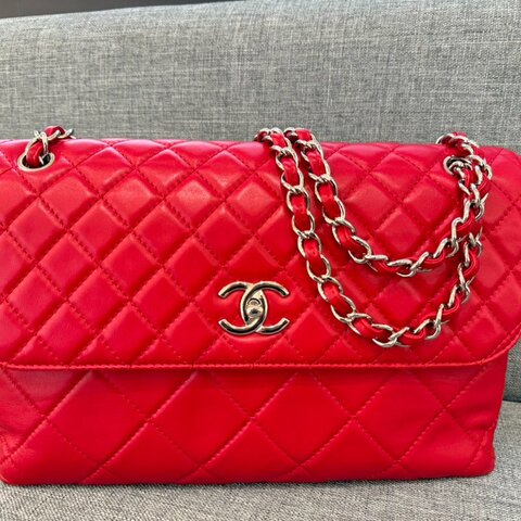 CHANEL 紅色羊皮口蓋包