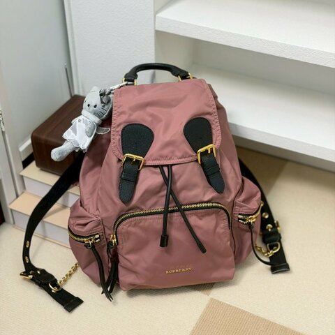 🏷Burberry 博柏利．The Rucksack 尼龍束口後背包 中號