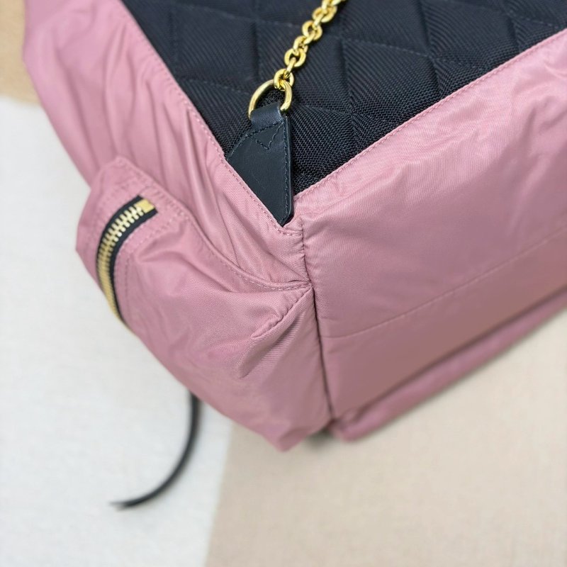 （這顆超好背！母親節禮物首選🎁）🏷Burberry 博柏利．The Rucksack 尼龍束口後背包 中號-6