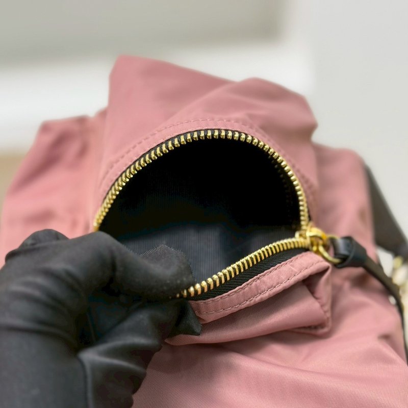 （這顆超好背！母親節禮物首選🎁）🏷Burberry 博柏利．The Rucksack 尼龍束口後背包 中號-18