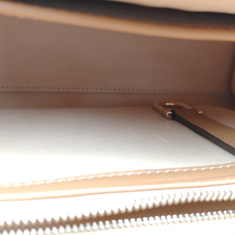 DELVAUX Tempete中號27.5棕色牛皮金扣肩背包-4