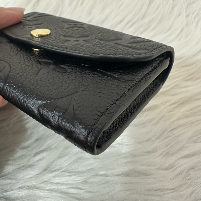 LV M81455 黑色牛皮壓紋金釦翻蓋零錢包 卡包-5