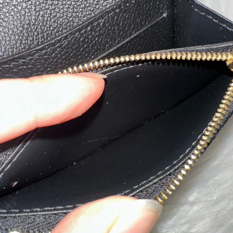 LV M81455 黑色牛皮壓紋金釦翻蓋零錢包 卡包-22