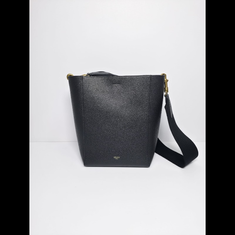 Celine 黑色Sangle Bucket Bag-0