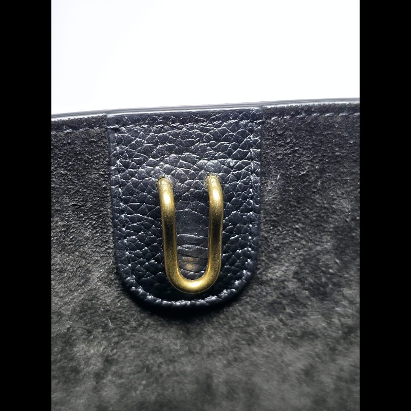 Celine 黑色Sangle Bucket Bag-18