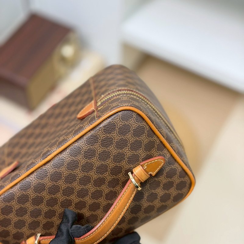 （賠本出清價💔）🏷Celine 瑟琳．中古老花飯盒化妝包改造-11