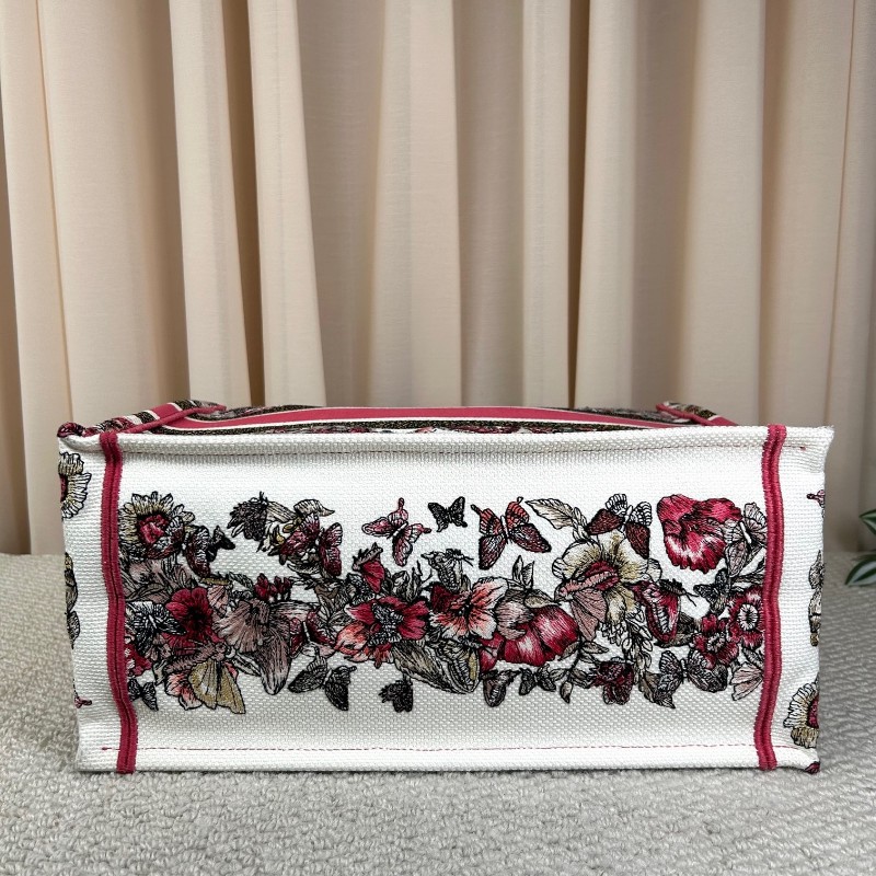 迪奧Dior蝴蝶花卉刺繡托特手提托特包 上身吸睛 包型板正 容量大 日常通勤百搭實用-4