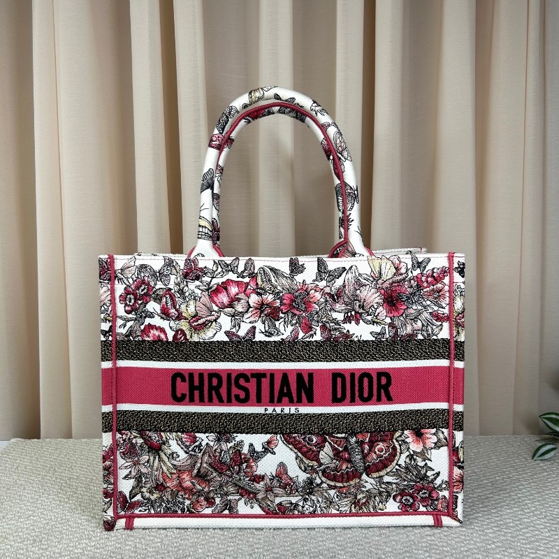 迪奧Dior蝴蝶花卉刺繡托特手提托特包 上身吸睛 包型板正 容量大 日常通勤百搭實用-5