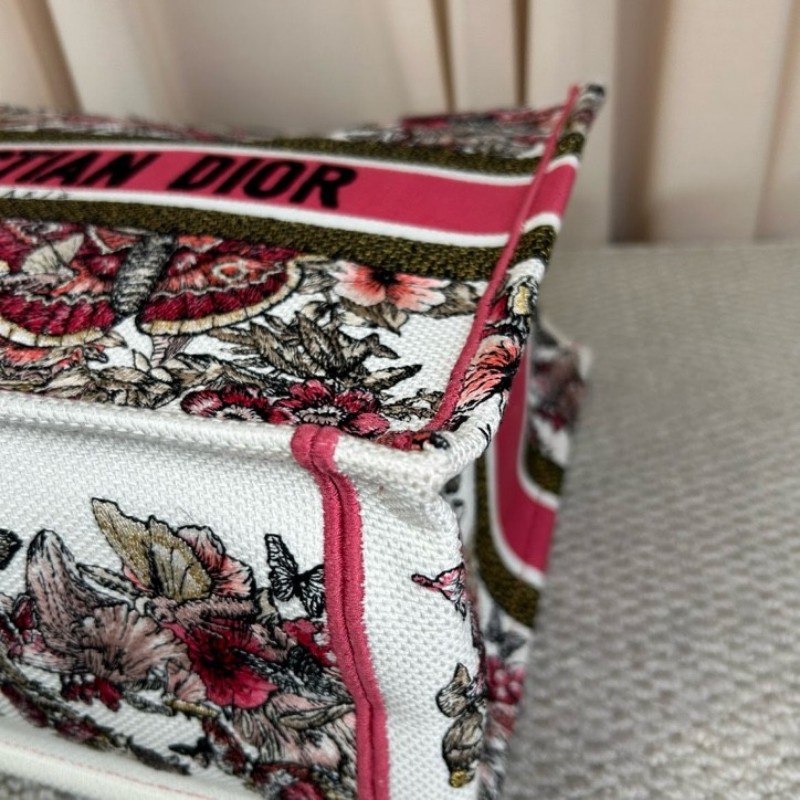 迪奧Dior蝴蝶花卉刺繡托特手提托特包 上身吸睛 包型板正 容量大 日常通勤百搭實用-9