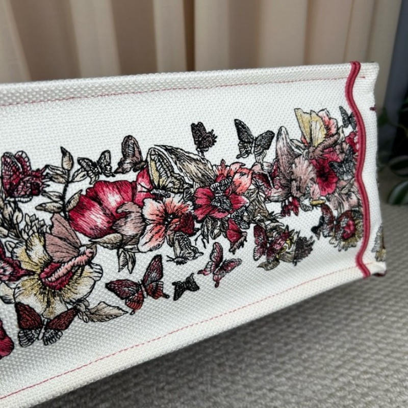 迪奧Dior蝴蝶花卉刺繡托特手提托特包 上身吸睛 包型板正 容量大 日常通勤百搭實用-11