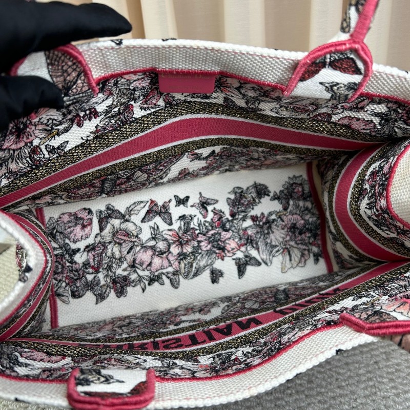 迪奧Dior蝴蝶花卉刺繡托特手提托特包 上身吸睛 包型板正 容量大 日常通勤百搭實用-12