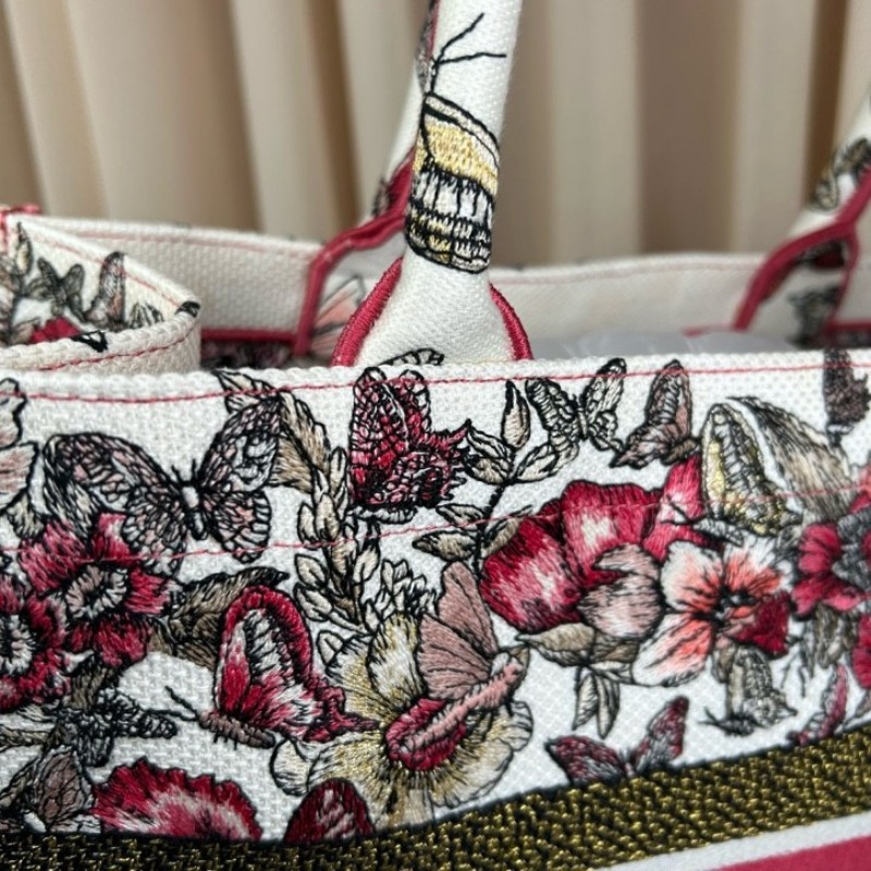 迪奧Dior蝴蝶花卉刺繡托特手提托特包 上身吸睛 包型板正 容量大 日常通勤百搭實用-14