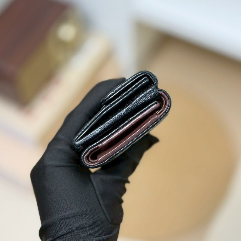 🏷️Chanel 香奈兒．Coco Mini 三折短夾 荔枝牛淡金扣-2