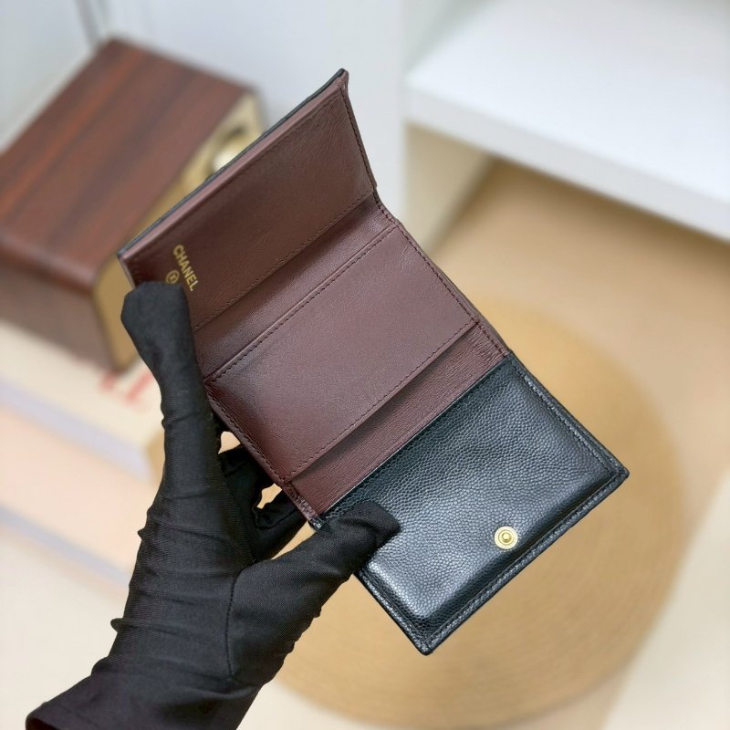 🏷️Chanel 香奈兒．Coco Mini 三折短夾 荔枝牛淡金扣-18