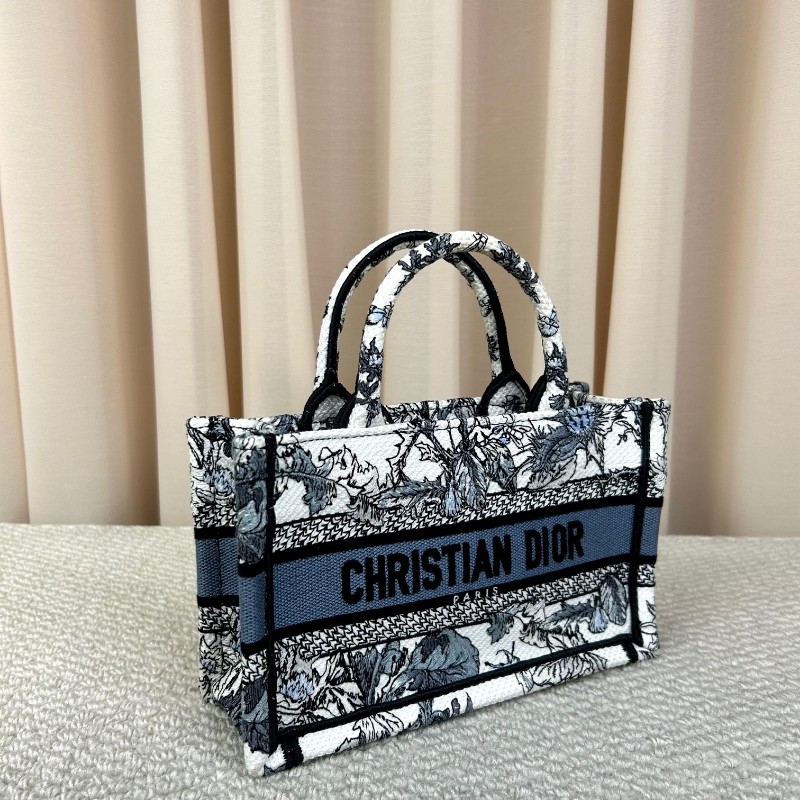 迪奧Dior Book Tote迷你托特包 藍白拼色 植物花卉刺繡 肩帶款 手提單肩斜挎都可以 容量實用 日常百搭-2
