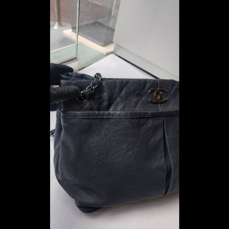 Chanel 銀鍊藍色皮革三層托特包-4