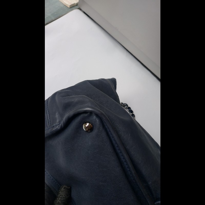 Chanel 銀鍊藍色皮革三層托特包-9