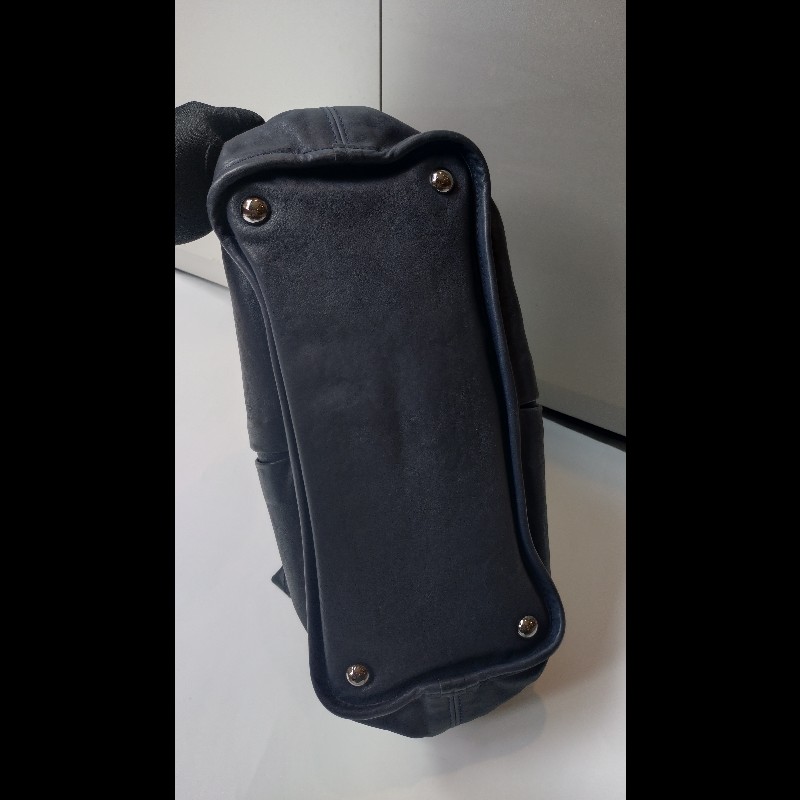 Chanel 銀鍊藍色皮革三層托特包-11