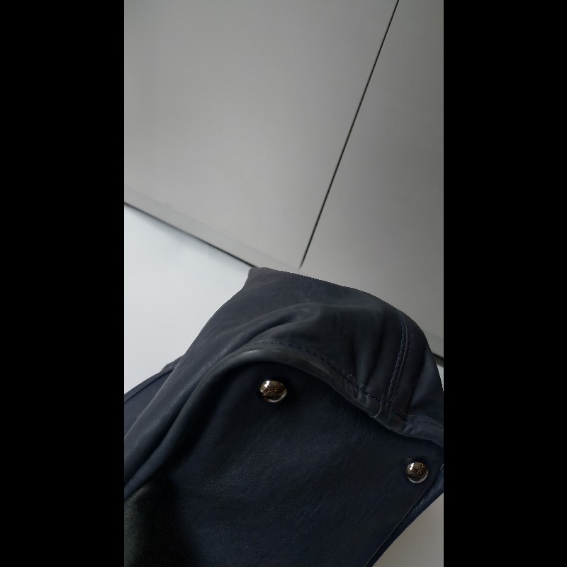 Chanel 銀鍊藍色皮革三層托特包-15