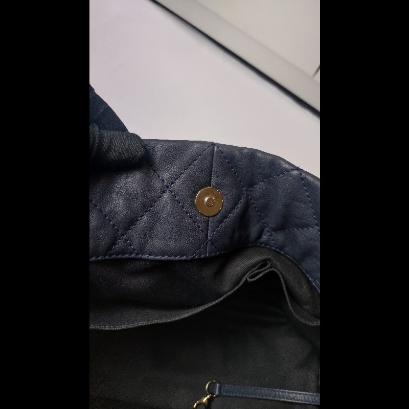 Chanel 銀鍊藍色皮革三層托特包-20