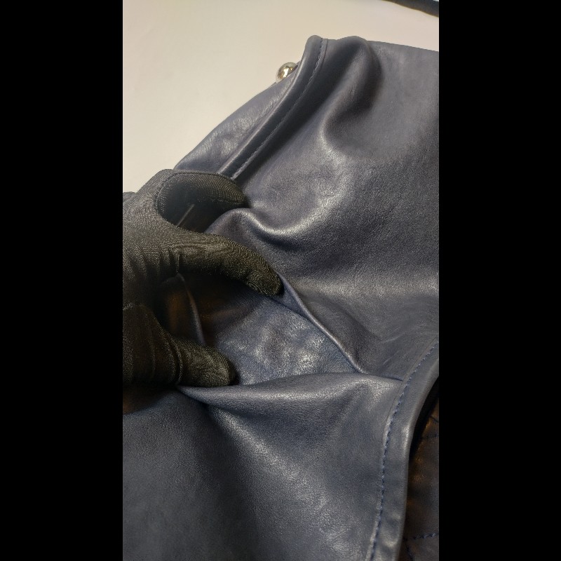 Chanel 銀鍊藍色皮革三層托特包-31