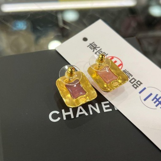 東區正精品㊣CHANEL L23C 全新未使用香奈兒金色雙C粉色方糖針式耳環 無原廠盒子 RZ6293-3