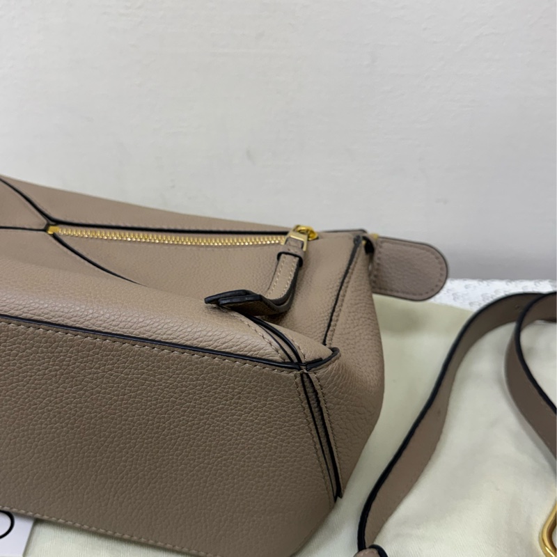 Loewe puzzle 小號沙色全配-11