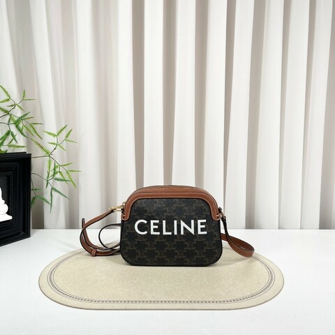 CELINE賽琳 經典老花字母logo 貝殼包 相機斜挎小方包 復古百搭 輕便又能裝 大手機充電寶都可放 肩帶長度可調節 好背實用