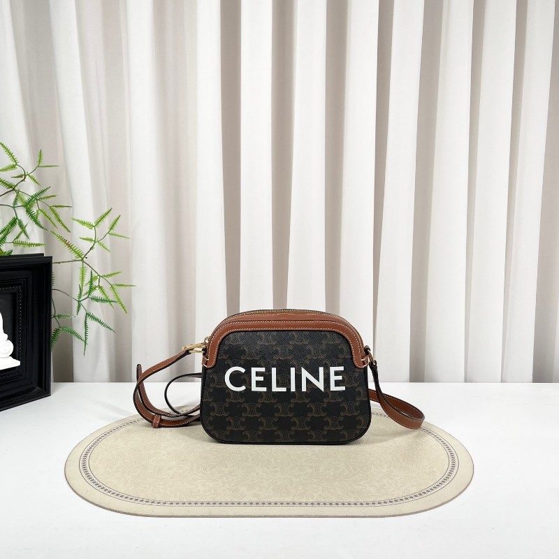 CELINE賽琳 經典老花字母logo 貝殼包 相機斜挎小方包 復古百搭 輕便又能裝 大手機充電寶都可放 肩帶長度可調節 好背實用-0