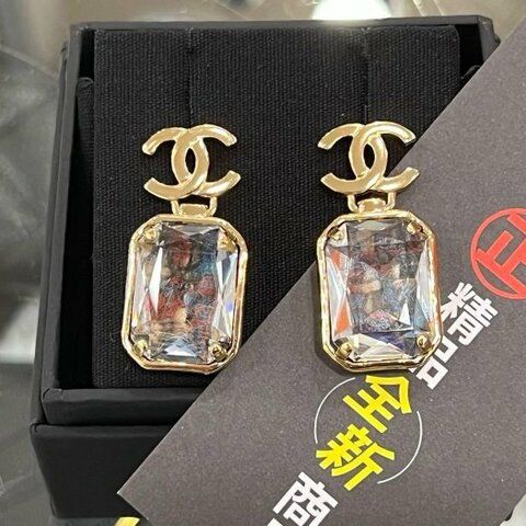 東區正精品㊣CHANEL A22K全新香奈兒金色雙C方形水晶毛呢吊墜耳環 RZ6296
