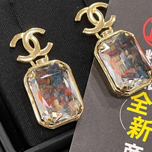 東區正精品㊣CHANEL A22K全新香奈兒金色雙C方形水晶毛呢吊墜耳環 RZ6296-7