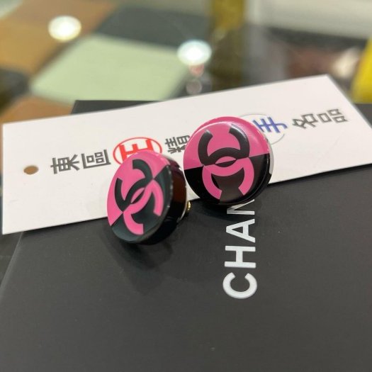 東區正精品㊣CHANEL D22S全新未使用香奈兒黑色粉色撞色壓克力針式耳環 無原廠盒子 RZ6295-1